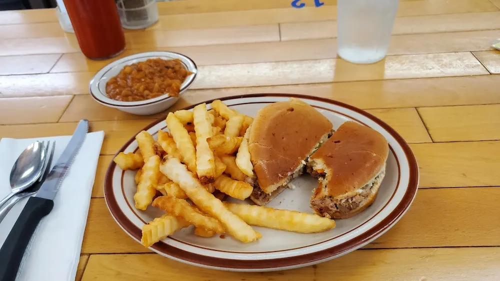 Famous Barbecue Deluxe